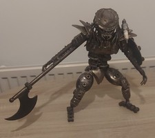 Listing image for Predator Alien Handmade Scrap Metal Sculpture 11" Amazing Unique Collectible